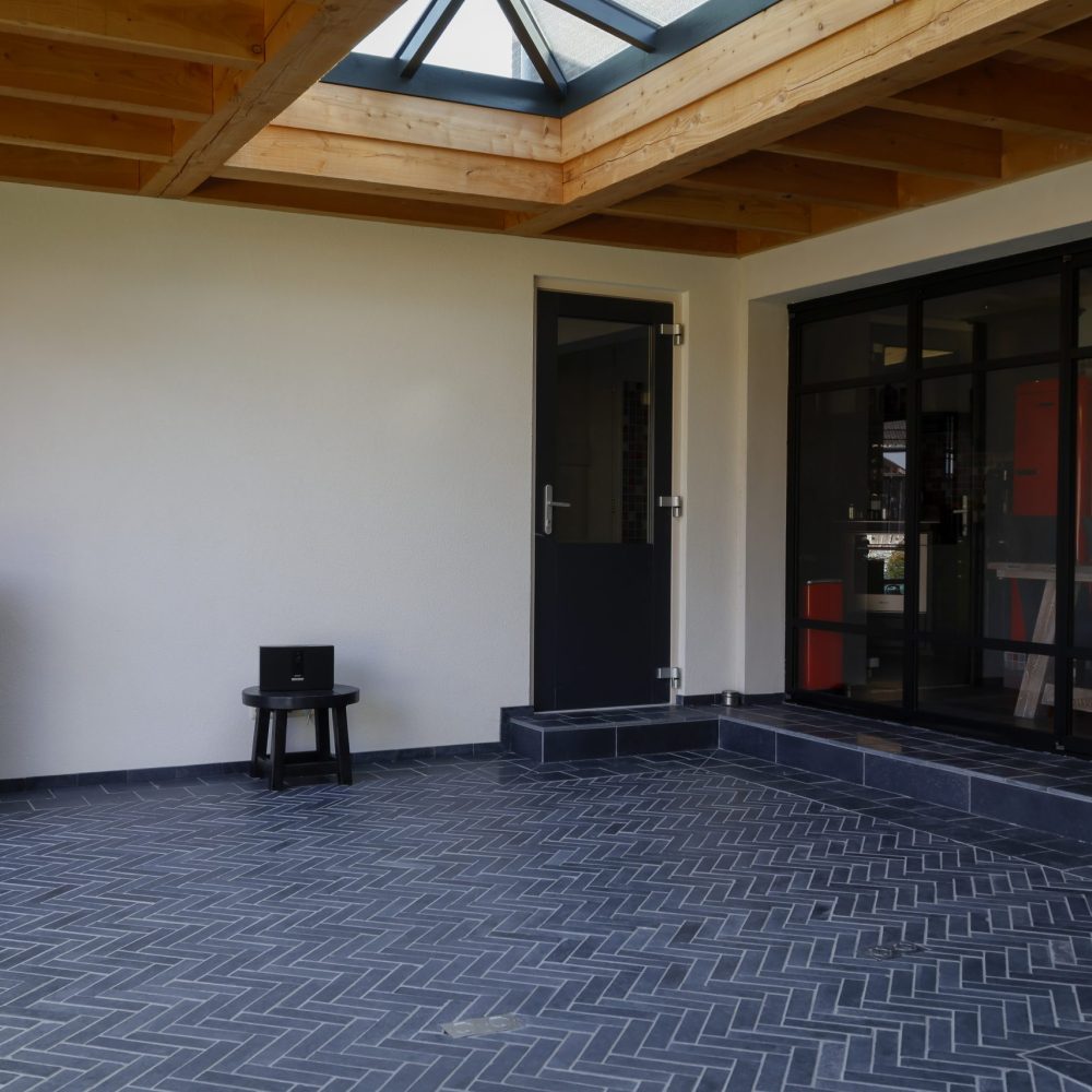 Oplevering Douglas overkapping.
