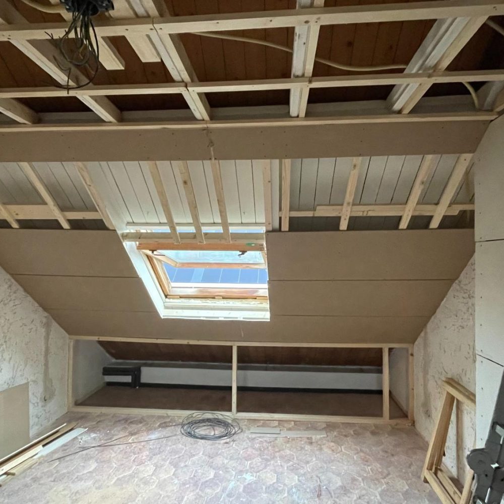 wat kost een dakraam geplaatst dakraam in woning voor meer daglicht