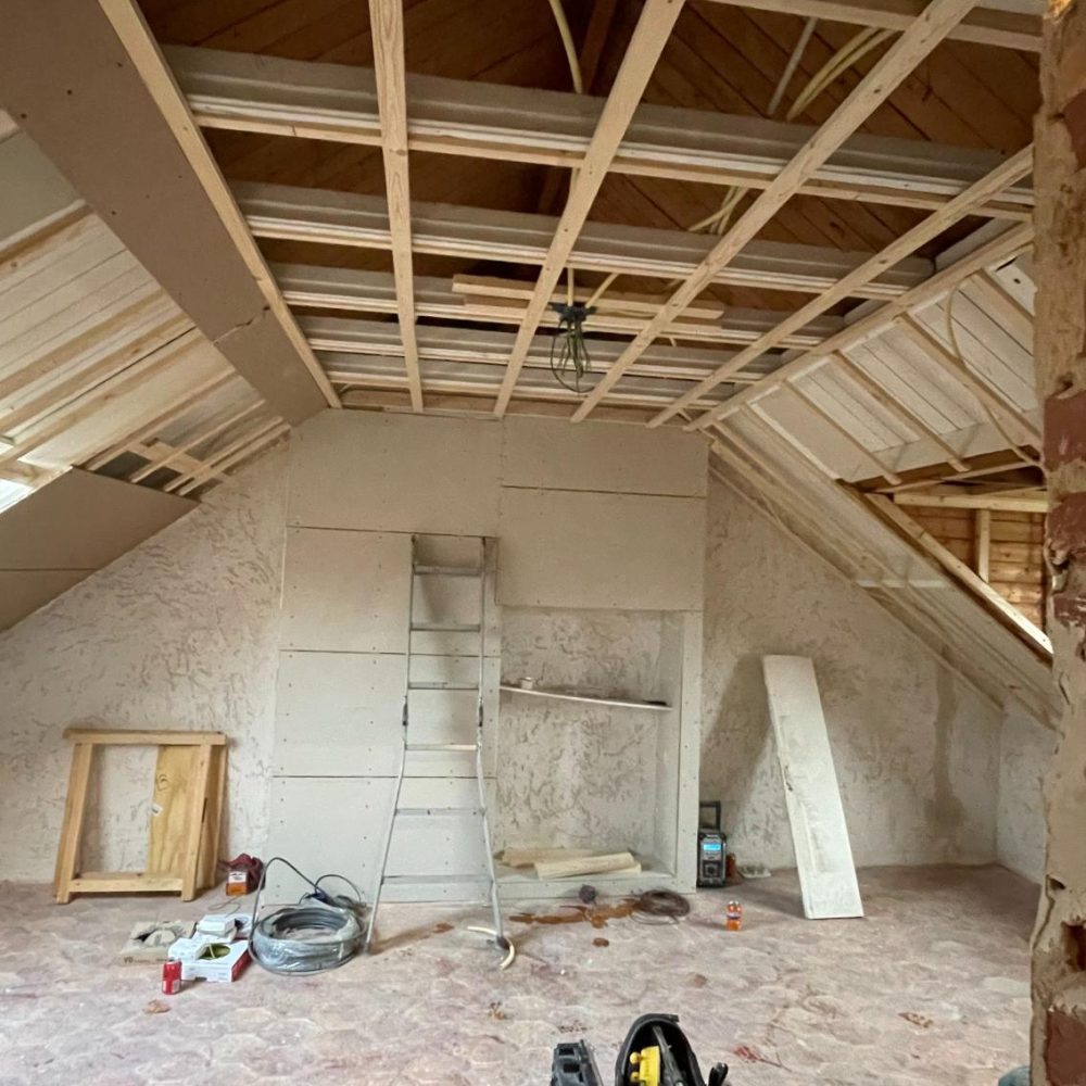 Zolder renovatie in "aanbouw"